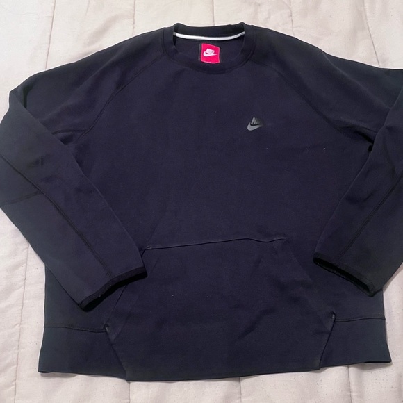 Nike tech fleece sweater - Picture 2 of 8